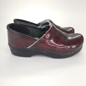 DANSKO Womens Clogs EU 39 US 8.5 - 9 Amber Brown Slip On Nursing Patent Leather